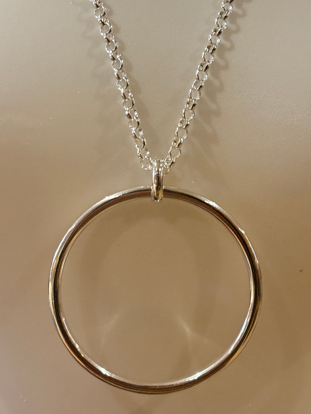 Sautoir grand cercle Scudo