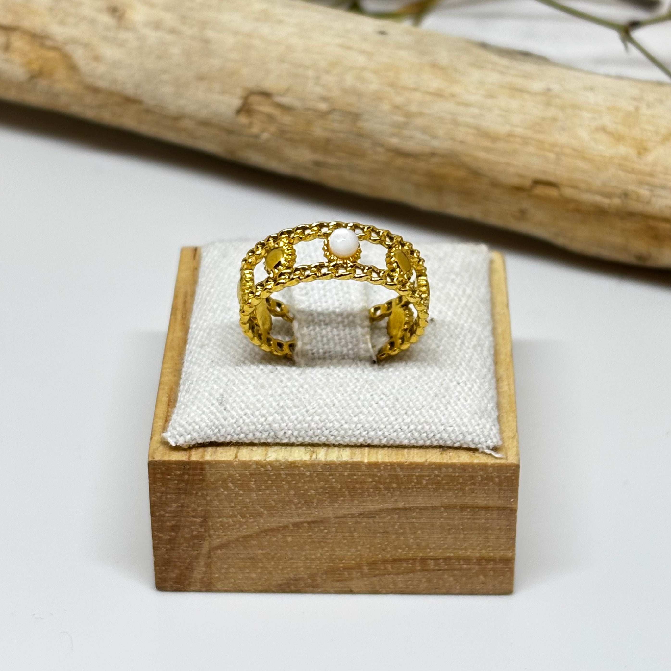 Bague dorée Bohm - Perle blanche