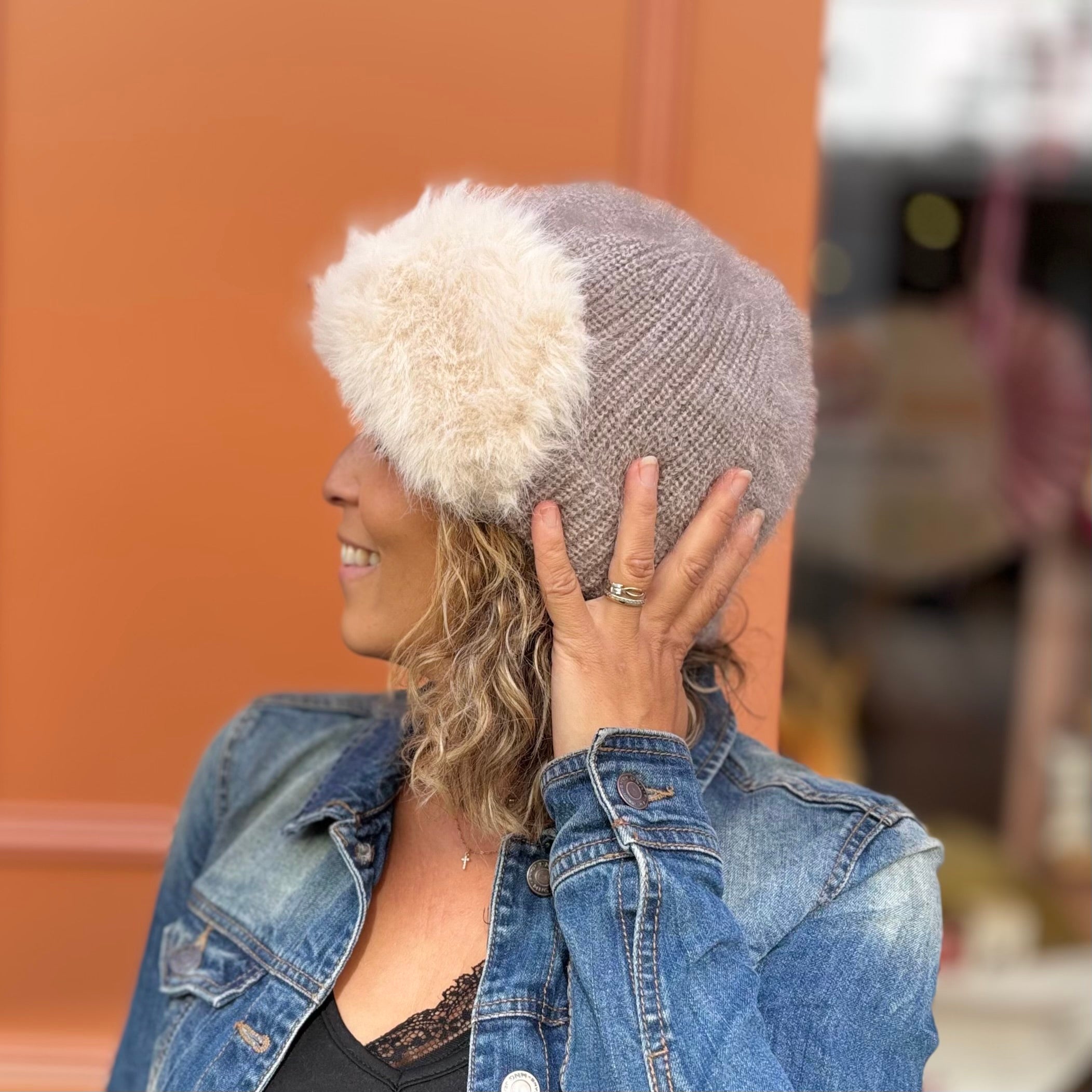 Bonnet Voyage en Panier